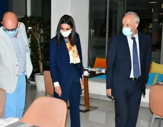 استعدادا لفتح الفنادق والمراكز السياحية بالشمال.. الوزيرة العلوي تجتمع بمسؤولي الجهة (صور)