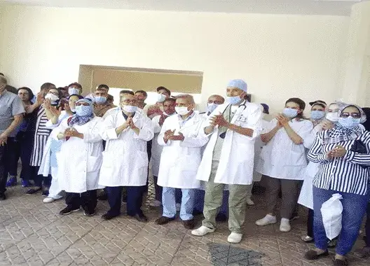 “اعتداء” على طبيب وحارس أمن بمكناس يدفع أطر الصحة للاحتجاج (صور)