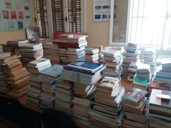 مبادرة لتعويض متضررين من حريق بمراكش.. توزيع 24 ألف كتاب في انتظار القراء