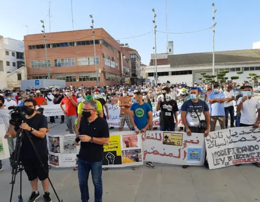 مهاجرون مغاربة يخرجون في مسيرة حاشدة بإسبانيا ضد العنصرية