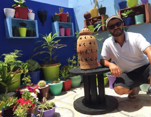 هشام .. عاشق الطبيعة يحول الحدائق إلى تحف بيئية بالصويرة (الفيديو)