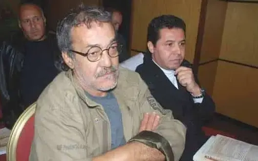 إعلامي مغربي