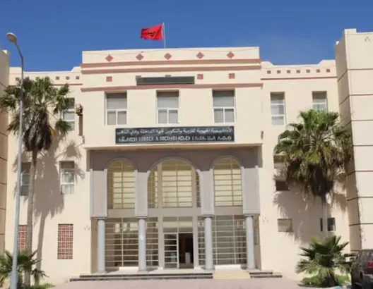 ست نقابات تعبر عن قلقها إزاء “اختلالات” بأكاديمية التعليم بالداخلة