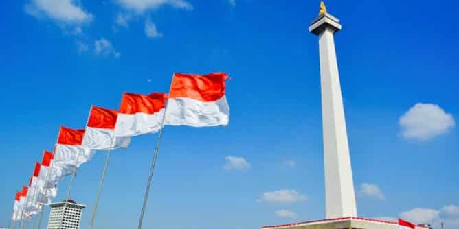 العلم الإندونيسي