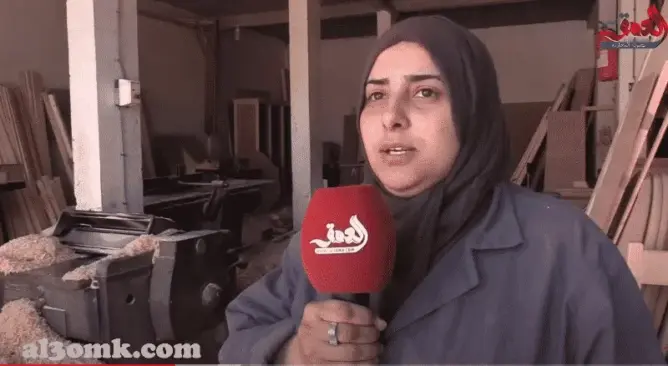 حياة.. مغربية من سوس دفعها الشغف بالنجارة إلى التخلي عن وظيفتها (فيديو)