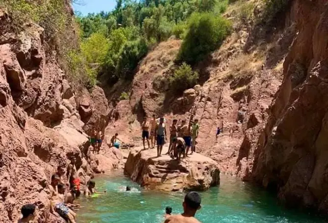 تشديد مراقبة المرور إلى أشهر منتجعات الحوز خوفا من تفشي فيروس كورونا