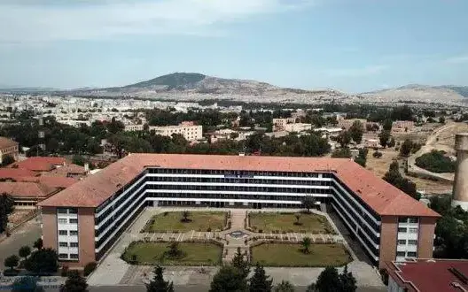 جامعة فاس تفتح باب التسجيل للحاصلين على الباك خلال السنوات الخمس الماضية