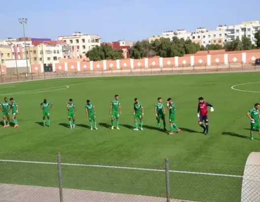 بينهم لاعب “فوس بوكراع”.. 3 إصابات جديدة لكورونا ترفع حالات جهة العيون إلى 905