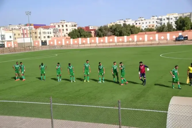 بينهم لاعب “فوس بوكراع”.. 3 إصابات جديدة لكورونا ترفع حالات جهة العيون إلى 905