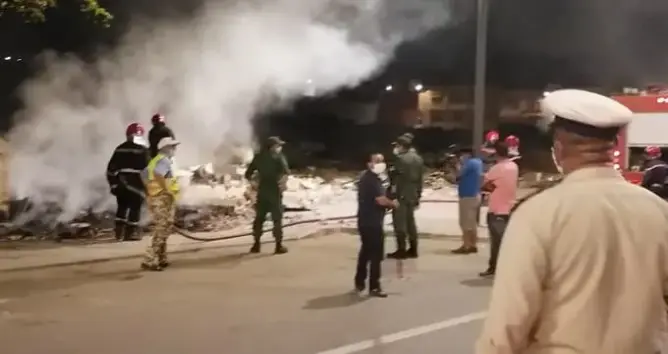 اضرام النيران في الاطارات