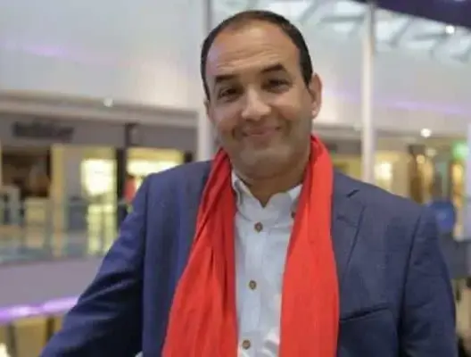 رشيد الوالي يحتفي بتخرج ابنه من “الأخوين” ويوجه له رسالة خاصة (صور)