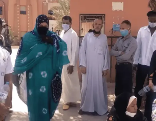 حياتهم في خطر ومطالبون بمليون في الشهر