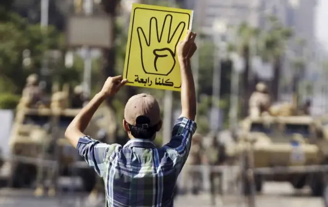 الذكرى السابعة لمذبحة “رابعة” بمصر .. محاكمة الضحايا وإفلات الجناة