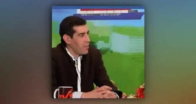 صحافي مغربي