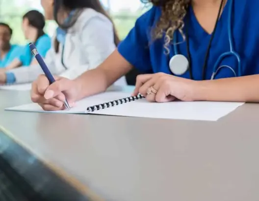 الإعلان عن نتائج مباراة ولوج كليات الطب والصيدلة وطب الأسنان