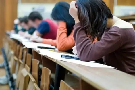 الامتحانات الجامعية