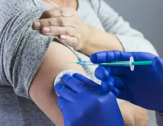 ابتداء من دجنبر.. روسيا تبدأ في إنتاج 5 مليون جرعة من لقاح كورونا شهريا