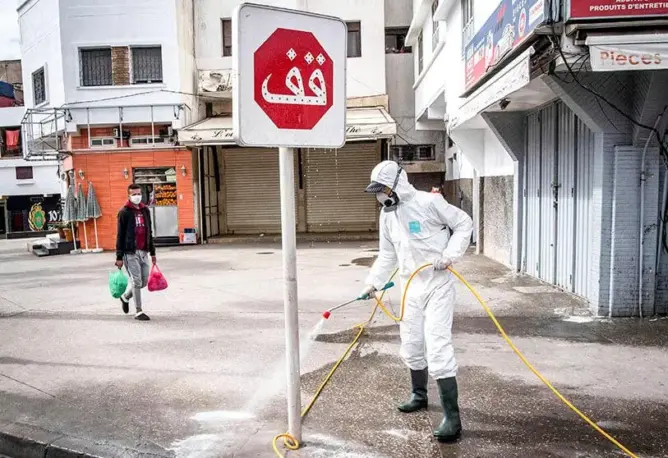 الحكومة تمدد إجراءات إغلاق المحلات في الثامنة وحظر التجوال الليلي لأسبوع