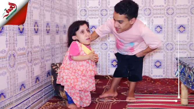 فدوى.. أقصر فتاة في العالم تسعى لتحطيم رقم قياسي بموسوعة جينيس (فيديو)