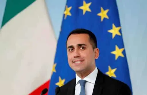 بينهم مغاربة..إيطاليا تهدد بطرد آلاف المهاجرين غير الشرعيين