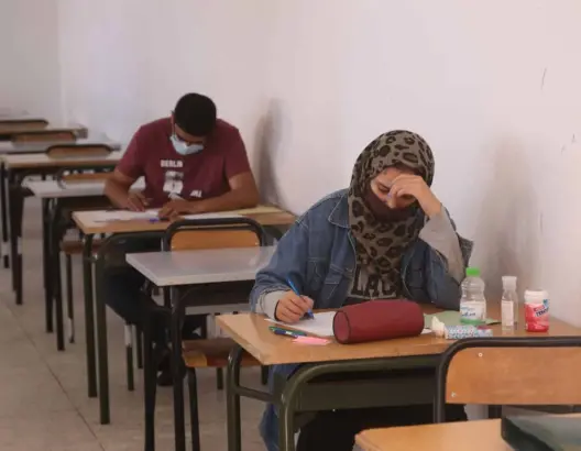 أساتذة يطالبون باستثنائهم من حراسة الجهوي ومديرية مكناس: لا شيء يثبت إصابة المدير بكورونا