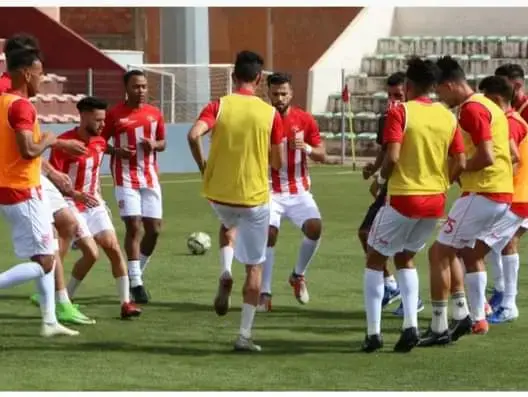 بسبب تفشي كورونا.. شباب خنيفرة يستقبل شباب المحمدية بملعب الأب جيكو بالبيضاء