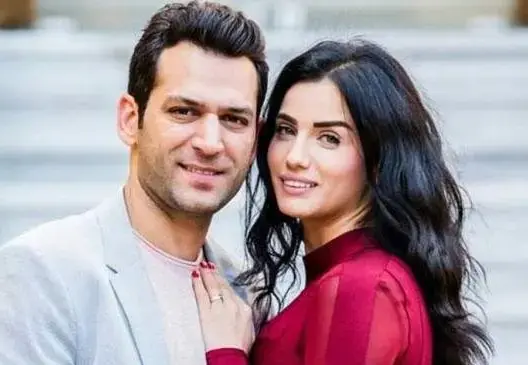 المغربية زوجة “مراد يلدريم” تصدم متابعيها: أخي قُتل بنفس طريقة الطفل عدنان