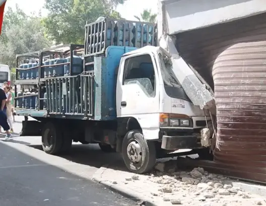 حادث اصطدام شاحنة