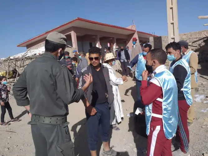 جمعية تنظم حملة تحسيسية حول تدابير الوقاية من “كورونا” بسوق أسبوعي ببويبلان (صور)