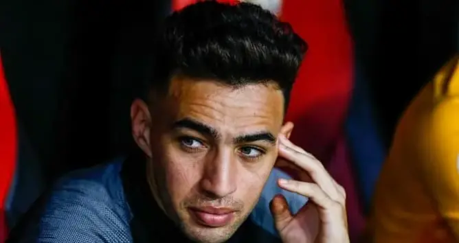 لاعب إشبيلية الاسباني منير الحدادي
