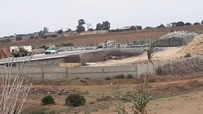 ساكنة أولاد عزوز تشكو أضرار “مستودع للأزبال” لشركة نواحي النواصر