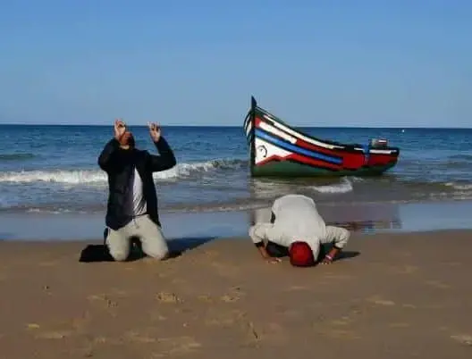 سجدة شكر مهاجرين