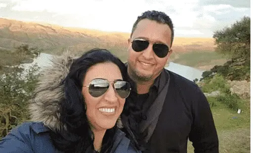 دنيا بوطازوت وزوجها