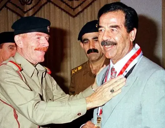 كان بماثبة ظله .. وفاة عزت الدوري نائب صدام حسين