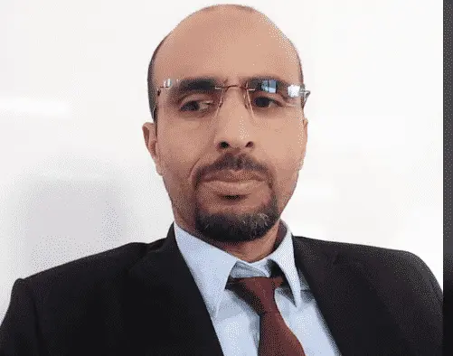 أستاذ بجامعة مكناس يلجأ لـ”فيسبوك” بعد منعه من إلقاء الدروس النظرية