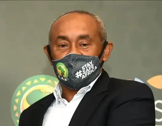 زار المغرب قبل أيام.. “الكاف” يعلن إصابة رئيسه أحمد أحمد بكورونا