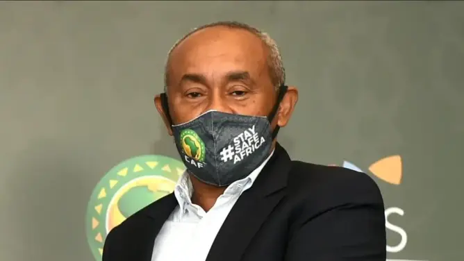 زار المغرب قبل أيام.. “الكاف” يعلن إصابة رئيسه أحمد أحمد بكورونا