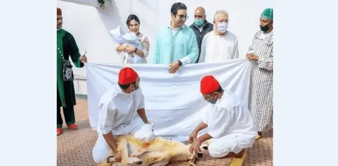 بعد أخبار عن استدعائه بسبب تقليد البروتوكول الملكي.. الباز يوضح (صورة)