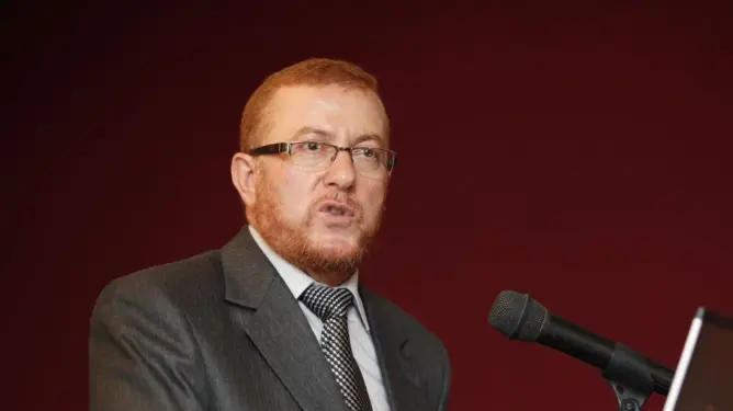 قيادي في البيجيدي يتهم بوليف بـ”إقحام لجنة مغاربة الخارج للتغطية على خروقاته”