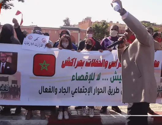 “انتحار ووفيات”.. مهنيو الأعراس بمراكش يشتكون “الجوع” ويطالبون باستئناف العمل (فيديو)