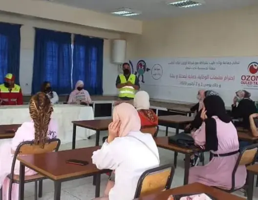 “أوزون” تواصل التحسيس بخطورة “كورونا” وتنظم حملة بأولاد الطيب بفاس