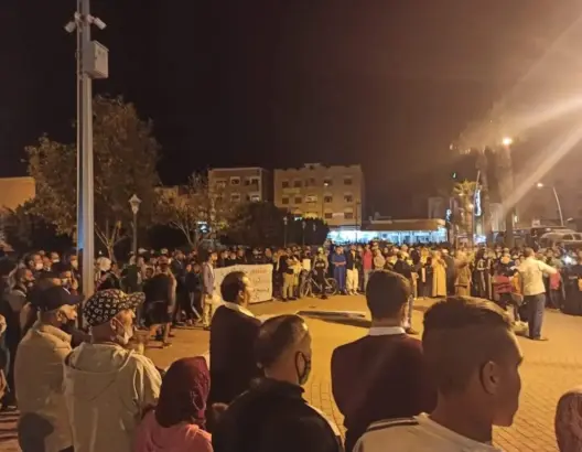 في اليوم العالمي ضد الفقر …حقوقيون يحتجون بخنيفرة (صور)