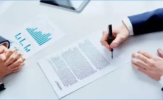 توقيع على الصفقات العمومية