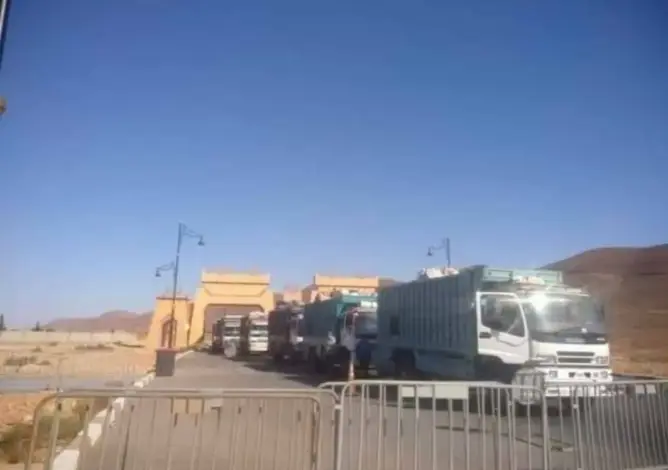 كسابة رُحّل عالقون في سدود أمنية منذ أيام رفقة آلاف رؤوس الأغنام