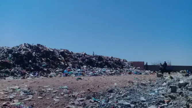 مطرح نفايات يثير استياء شبيبات فيدرالية اليسار بالقنيطرة