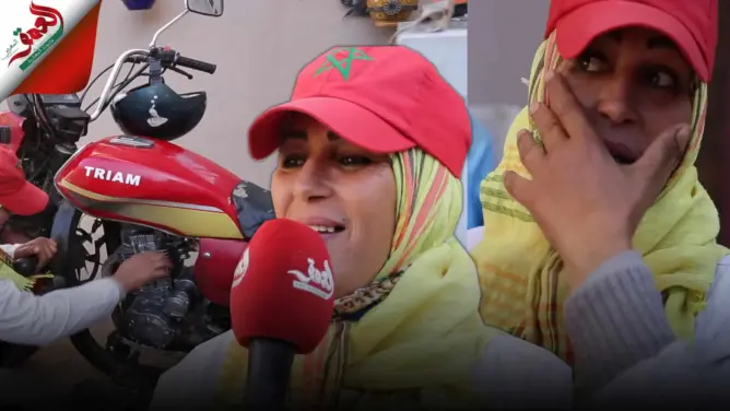 بعد أن أصلح محسنان دراجتها النارية.. “مولات الحوت” تبكي فرحا (فيديو)