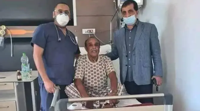 الناصيري يغادر المشفى بعد شفائه من كورونا.. وهذه حقيقة الصورة المتداولة