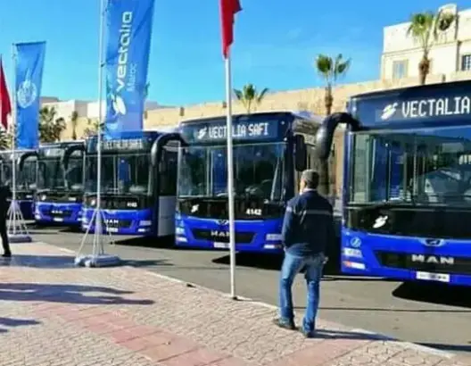 جمعية تتضامن مع عمال بآسفي وتطالب عامل الإقليم بالتدخل