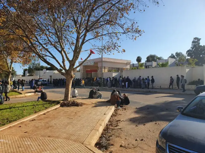 في ظل كورونا.. فوضى بكلية الآداب الرباط بسبب تأخر انطلاق الموسم الجامعي