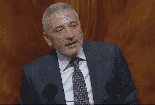 وزير الصناعة والتجارة